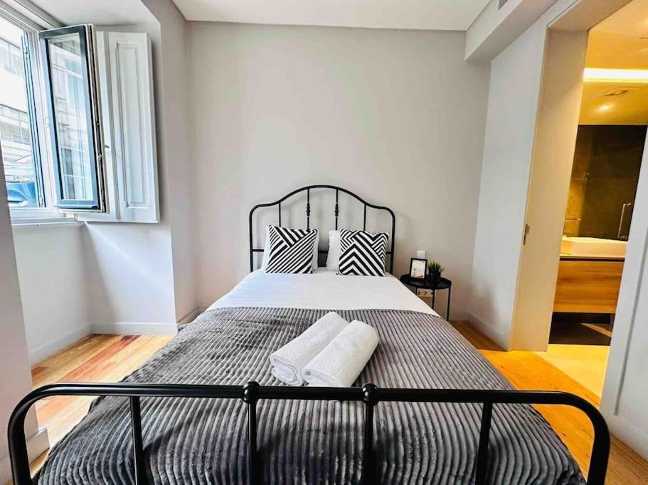 Lisbon Marques De Pombal Top Flat Great Locations City Center B Bagian luar foto