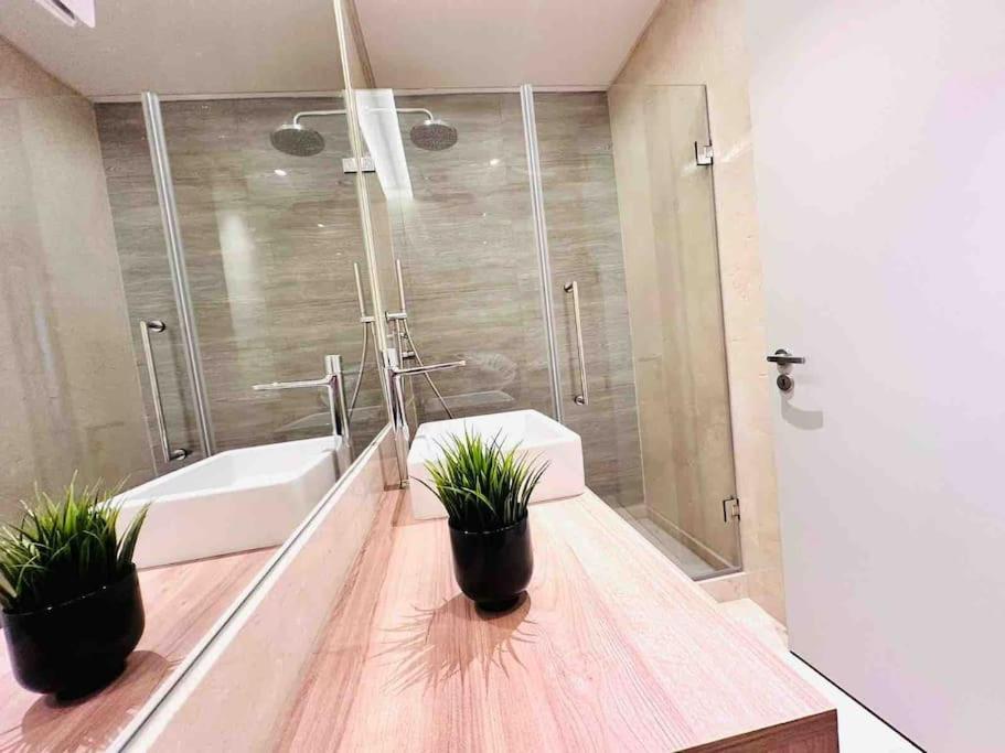 Lisbon Marques De Pombal Top Flat Great Locations City Center B Bagian luar foto