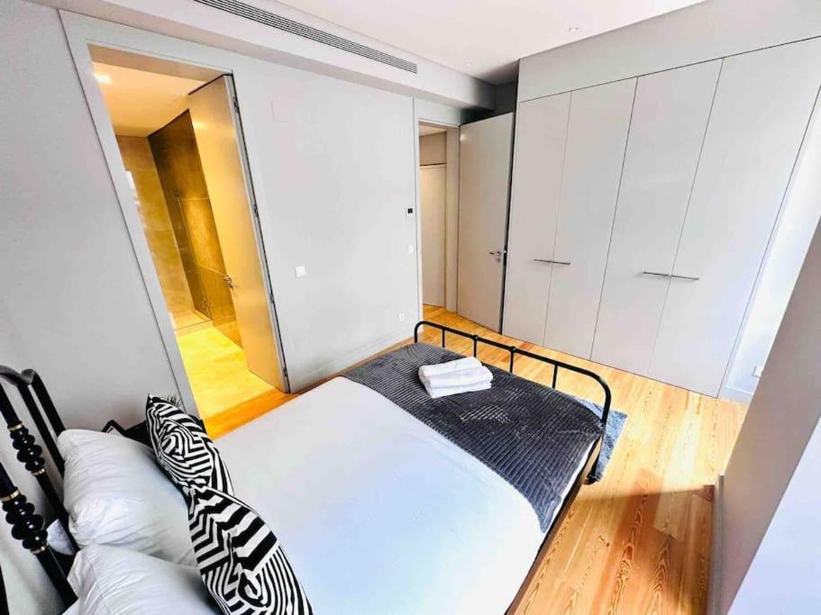 Lisbon Marques De Pombal Top Flat Great Locations City Center B Bagian luar foto
