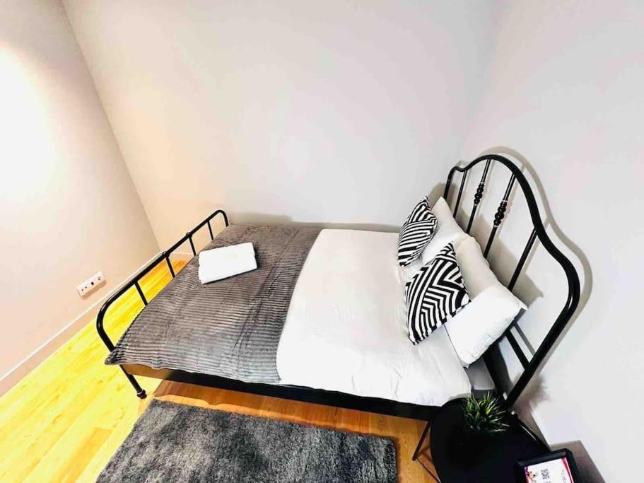 Lisbon Marques De Pombal Top Flat Great Locations City Center B Bagian luar foto